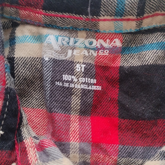 Boys 5t flannel shirt - Picture 2 of 3